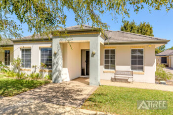 Listing image for 1/6 Bluestone Loop, Piara Waters  WA  6112