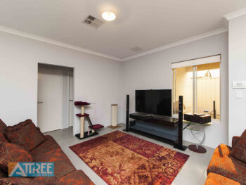 Listing image for 4/11 Carnation Street, Canning Vale  WA  6155