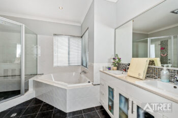 Listing image for 11 Churchill Green, Canning Vale  WA  6155