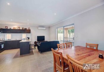 Listing image for 6/11 Carnation Street, Canning Vale  WA  6155