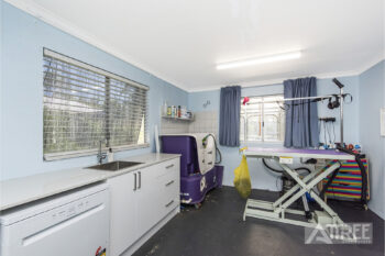 Listing image for 33 Crufts Way, Canning Vale  WA  6155