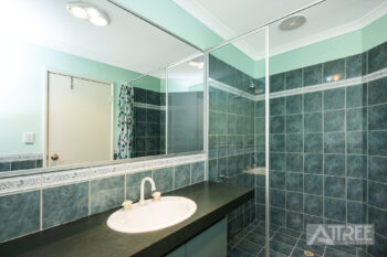 Listing image for 6 Waterlily Close, Huntingdale  WA  6110