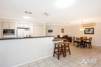 Listing image for 1/7 Lester Drive, Thornlie  WA  6108