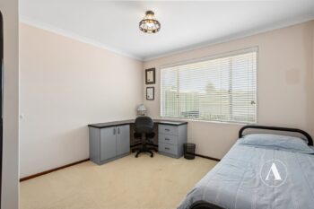 Listing image for 6 Chelmsford Avenue, Port Kennedy  WA  6172