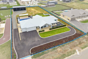 Listing image for 15 Redzel Place, Darling Downs  WA  6122