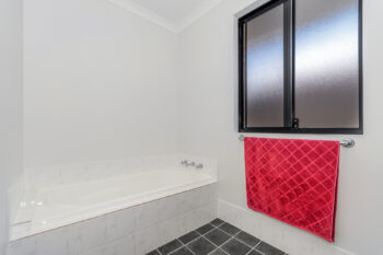 Listing image for 10 Grandis Bend, Southern River  WA  6110