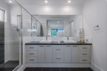 Listing image for 8 Hayford Road, Haynes  WA  6112