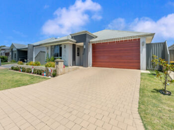Listing image for 6 Alata Grove, Byford  WA  6122