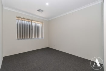 Listing image for 5 Siesta Way, Madora Bay  WA  6210