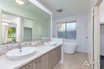 Listing image for 17 Battams Way, Byford  WA  6122