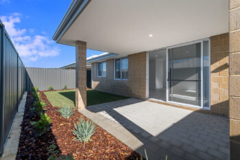Listing image for 8 Capitola Way, Madora Bay  WA  6210