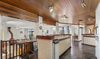 Listing image for 19 Riverton Drive West, Rossmoyne  WA  6148