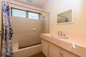 Listing image for 22 Reigate Street, Gosnells  WA  6110