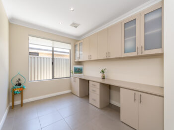 Listing image for 8 Alamo Link, Harrisdale  WA  6112