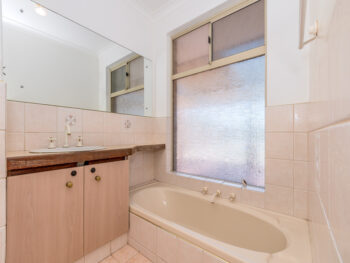 Listing image for 90 Inverness Circle, Camillo  WA  6111