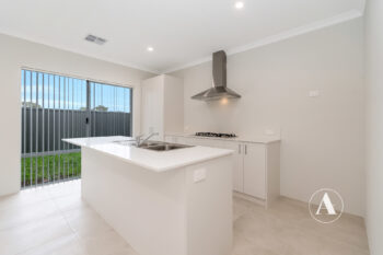 Listing image for 100 Dotterel Way, East Cannington  WA  6107