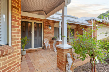 Listing image for 38 Stockmans Close, Oakford  WA  6121