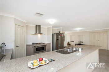 Listing image for 10 Solander Street, Harrisdale  WA  6112