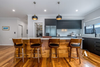 Listing image for 3 Ilford Place, Thornlie  WA  6108