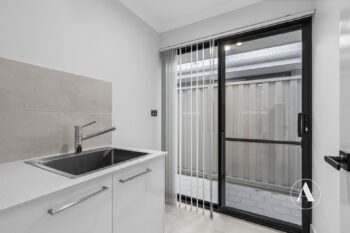 Listing image for 21 Pearwood Vista, Piara Waters  WA  6112