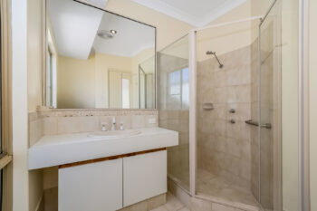Listing image for 13 Maitland Place, Thornlie  WA  6108