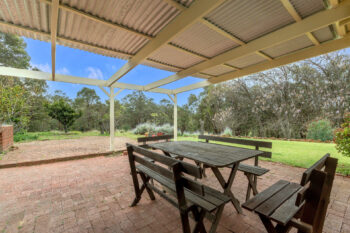 Listing image for 215 Canns Road, Bedfordale  WA  6112