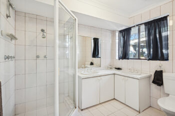 Listing image for 6 Paringa Place, Gosnells  WA  6110