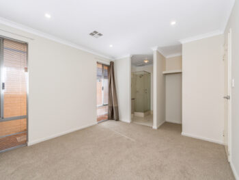 Listing image for 44 Middle Parkway, Canning Vale  WA  6155