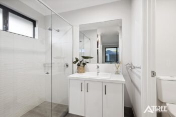 Listing image for 32 Minette Road, Piara Waters  WA  6112