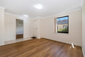 Listing image for 4/125 Watkins Street, White Gum Valley  WA  6162
