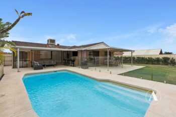 Listing image for 10 Explorer Drive, Thornlie  WA  6108