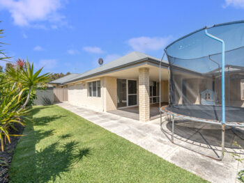 Listing image for 20 Kersley Loop, Harrisdale  WA  6112