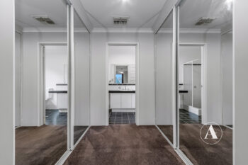 Listing image for 7 Bentwood Close, Thornlie  WA  6108