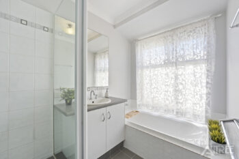 Listing image for 42 Peppermint Gardens, Aubin Grove  WA  6164