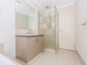 Listing image for 44 Middle Parkway, Canning Vale  WA  6155