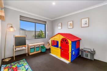 Listing image for 11 Weymouth Road, Aubin Grove  WA  6164