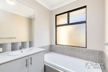 Listing image for 6 Tompkins Way, Harrisdale  WA  6112