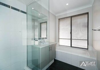 Listing image for 10 Oakleigh Pass, Harrisdale  WA  6112