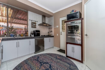 Listing image for 2 Feltbush Mews, Canning Vale  WA  6155