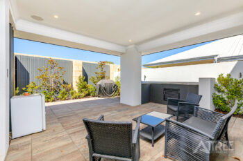 Listing image for 25 Cedarleaf Entrance, Treeby  WA  6164