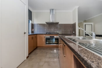 Listing image for 11 Basil Loop, Treeby  WA  6164