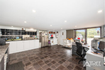 Listing image for 4 Crufts Way, Canning Vale  WA  6155