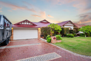 Listing image for 32 Kingsland Loop, Canning Vale  WA  6155