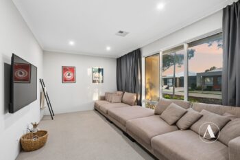 Listing image for 4 Boudicca Drive, Forrestdale  WA  6112