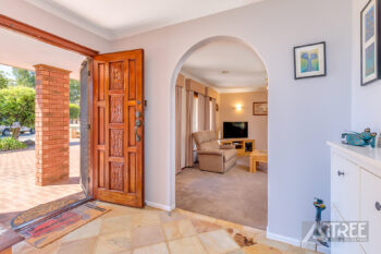 Listing image for 4 Starick Way, Gosnells  WA  6110