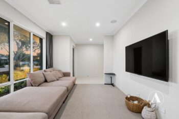Listing image for 4 Boudicca Drive, Forrestdale  WA  6112