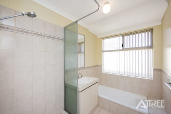 Listing image for 6 Waterlily Close, Huntingdale  WA  6110