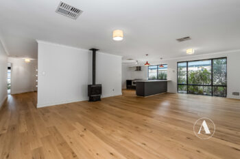 Listing image for 25 Woorabinda Rise, Lakelands  WA  6180