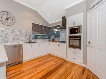 Listing image for 7 Burnside Terrace, Canning Vale  WA  6155