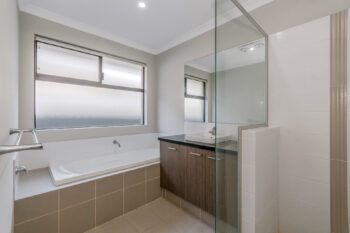 Listing image for 5 Basil Loop, Treeby  WA  6164